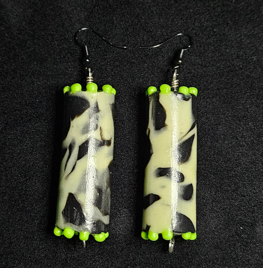 Dairy Beams Dangle Earring Pair