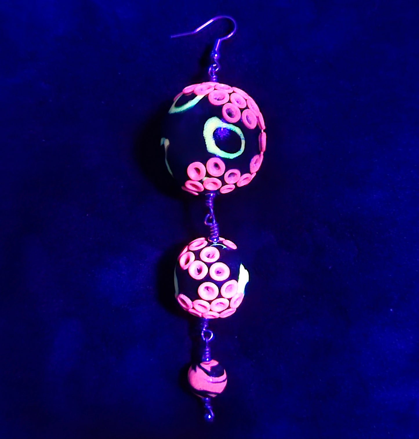Strawberry Cephalopod 3-bead Single Dangle Earring