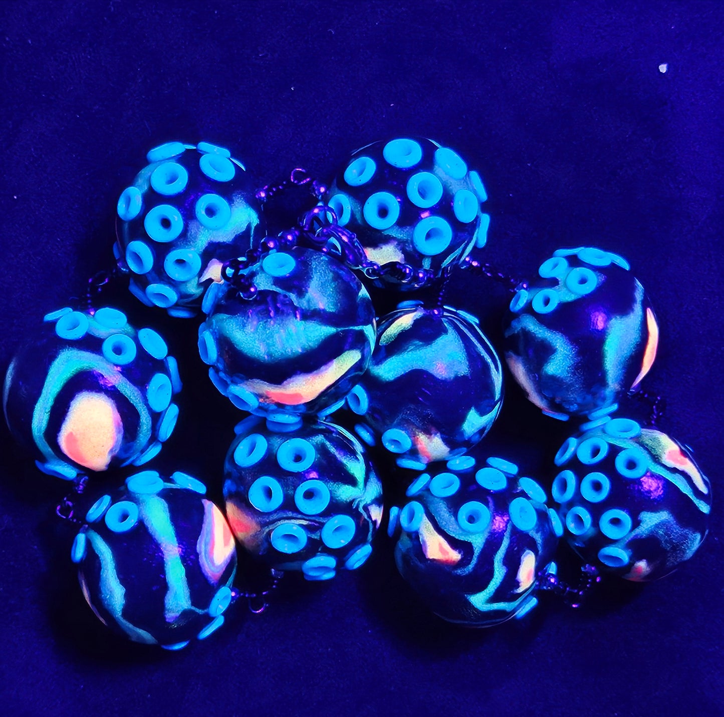 Blue-Ringed Radioactive Chunky Bead Choker